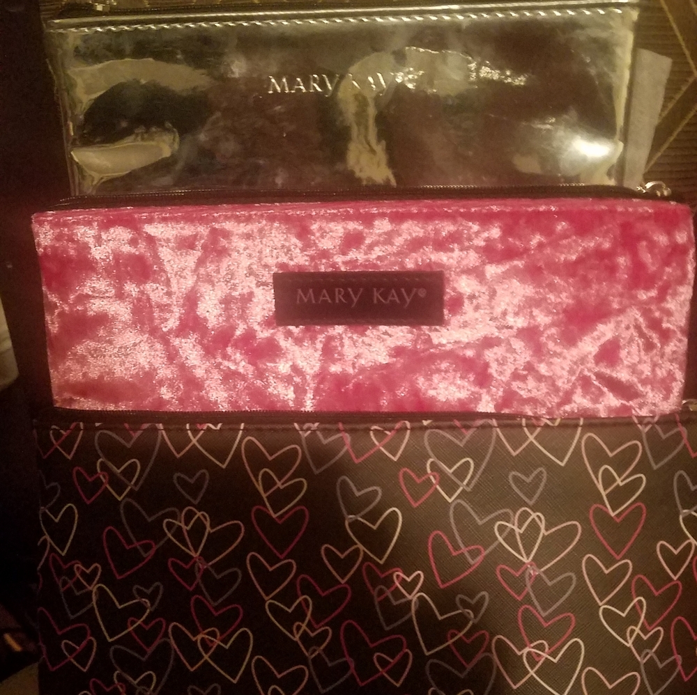 Cosmetic bags